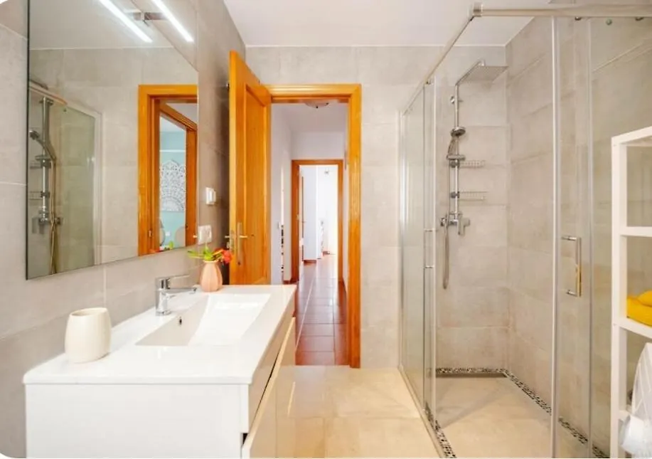 Bonito Piso A 300M De La Playa Nerja Apartment